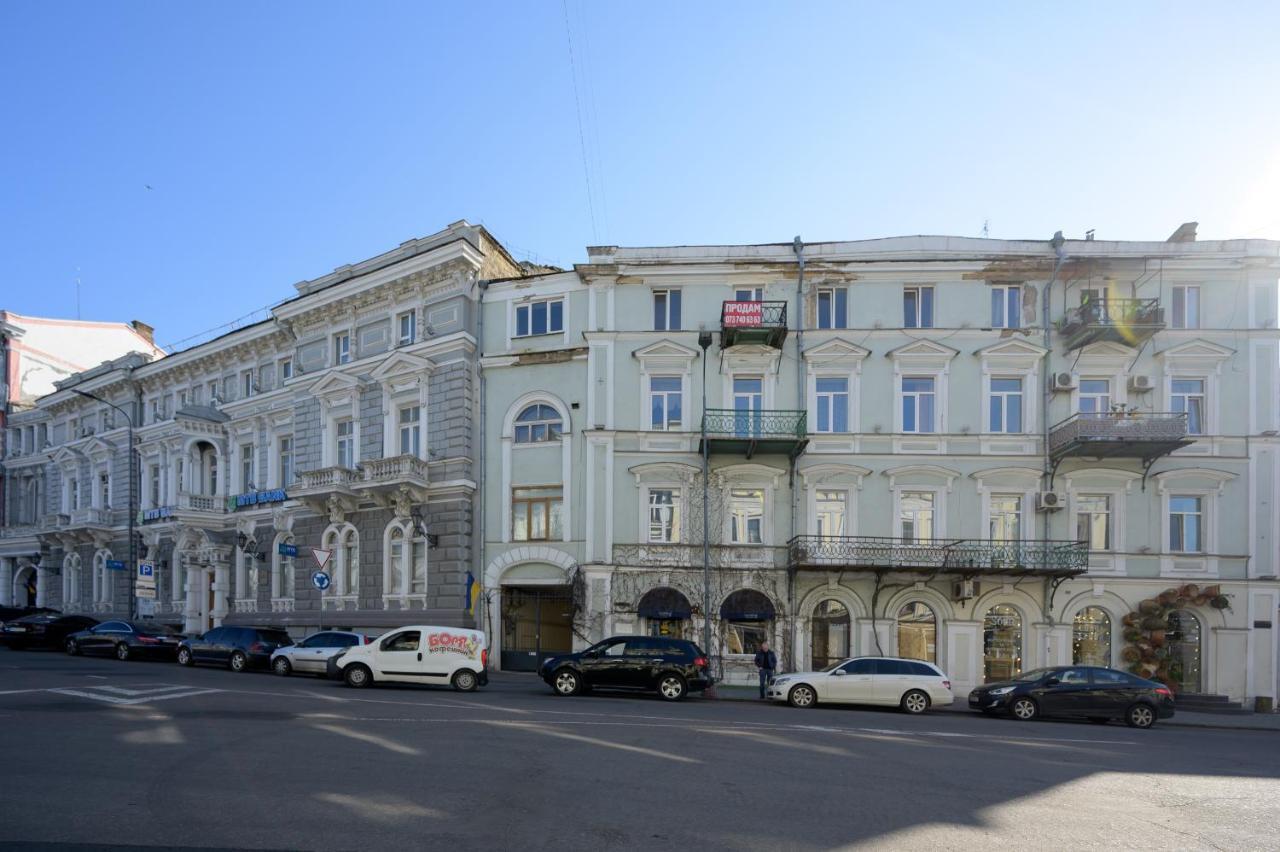 Vintage Apart On Ekaterininskaya Sq. 9 敖德萨 外观 照片
